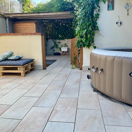 Flat With Terrace & Pool