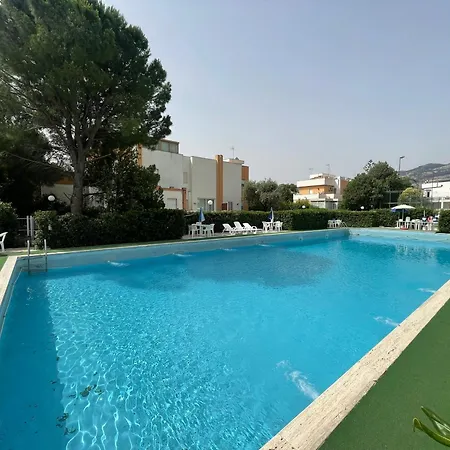 Flat With Terrace & Pool